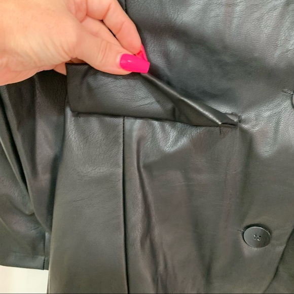 Boohoo Womens NWOT Faux Leather Blazer in Black Size 0 - Picture 4 of 6